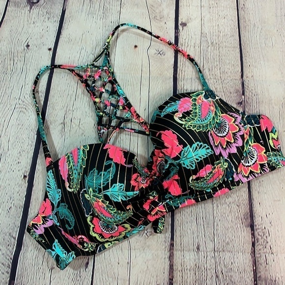 NWOT Shade & Shore Bikini Top 38B - Picture 4 of 15